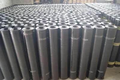 屋面防水 卷材与涂料的选择与适用场景详解